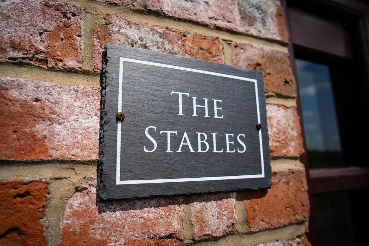 הוילה וודהול ספא The Stables מראה חיצוני תמונה